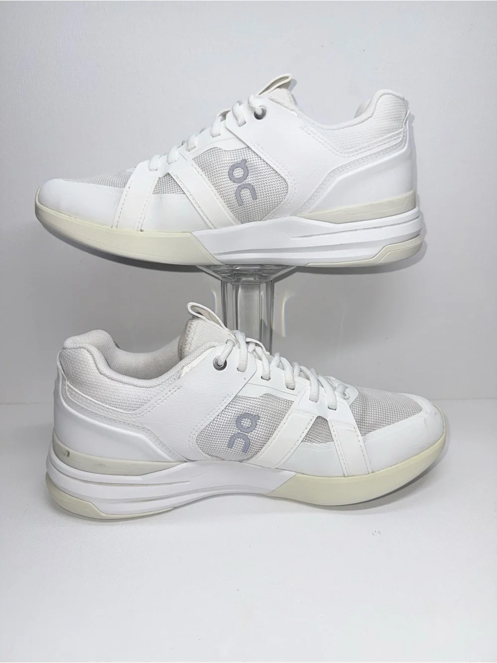 On Running The Roger Women White Tennis Shoes